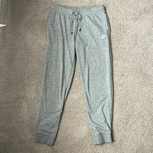 Nike sweatpants joggers